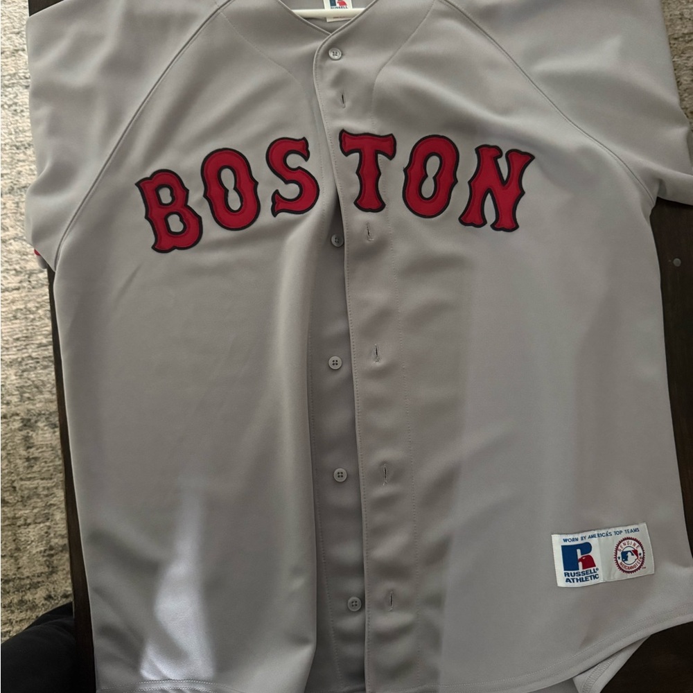 Boston Red Sox jersey size Large. Excellent condition